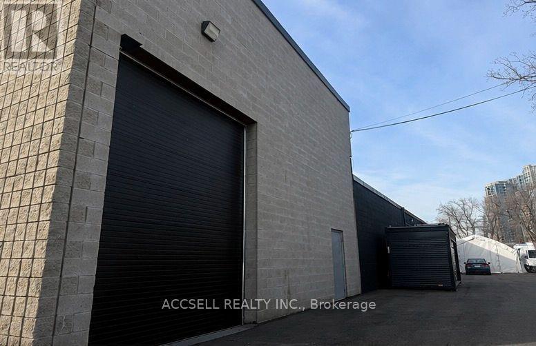 342 Munster Avenue, Toronto, Ontario M8Z 3C5 - Photo 2 - W13537956
