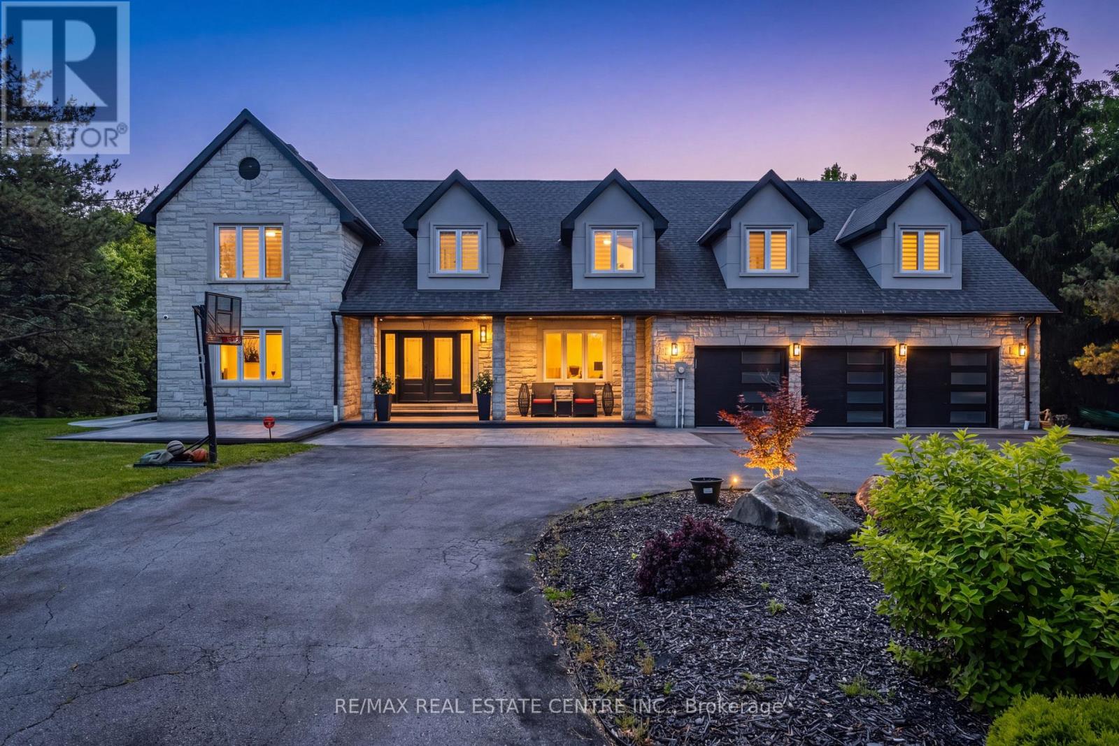 6 COUNTRY LANE DRIVE, Caledon, Ontario