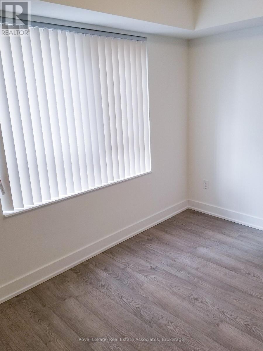 602 - 7 Mabelle Avenue, Toronto, Ontario  M5T 0C9 - Photo 3 - W13538100