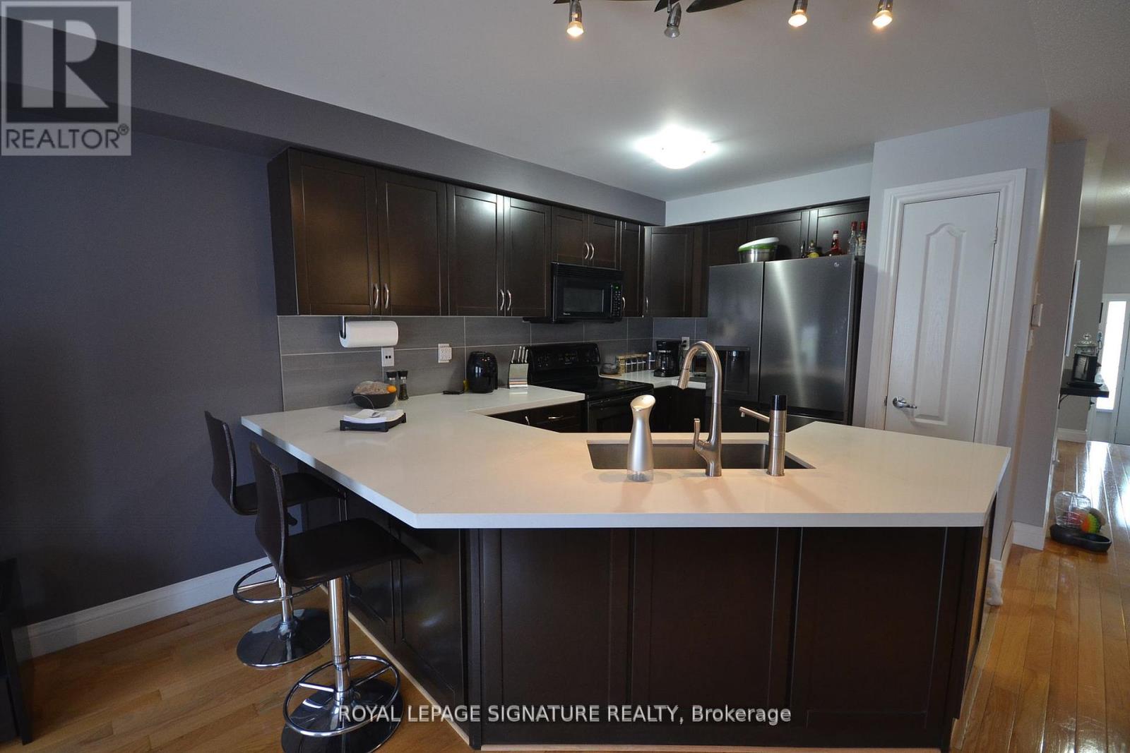 3967 Stardust Drive, Mississauga, Ontario  L5M 8A6 - Photo 10 - W13538136