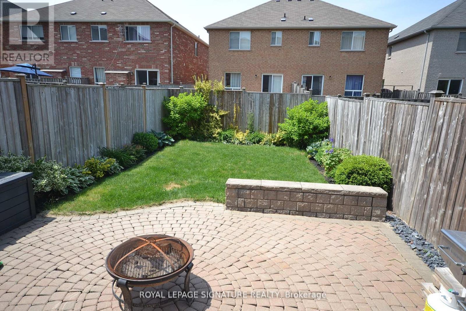 3967 Stardust Drive, Mississauga, Ontario  L5M 8A6 - Photo 24 - W13538136