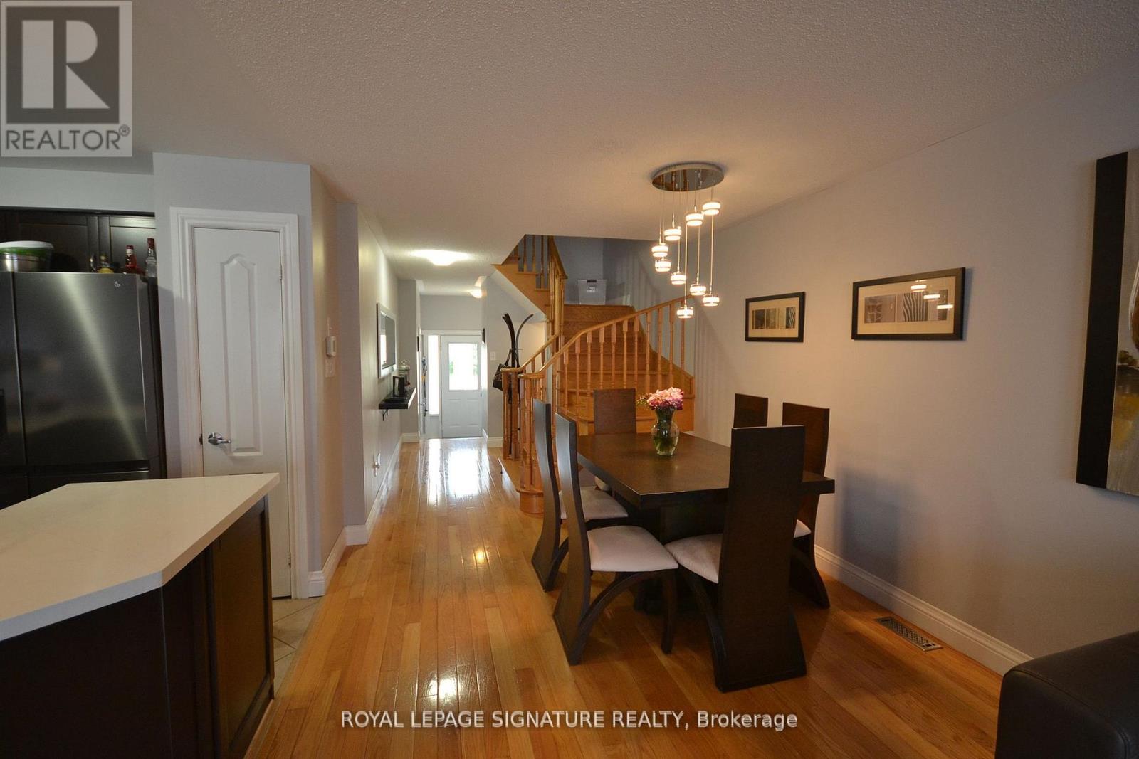 3967 Stardust Drive, Mississauga, Ontario  L5M 8A6 - Photo 6 - W13538136