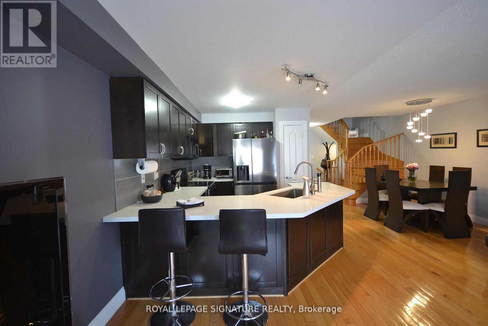 3967 Stardust Drive, Mississauga, Ontario  L5M 8A6 - Photo 9 - W13538136