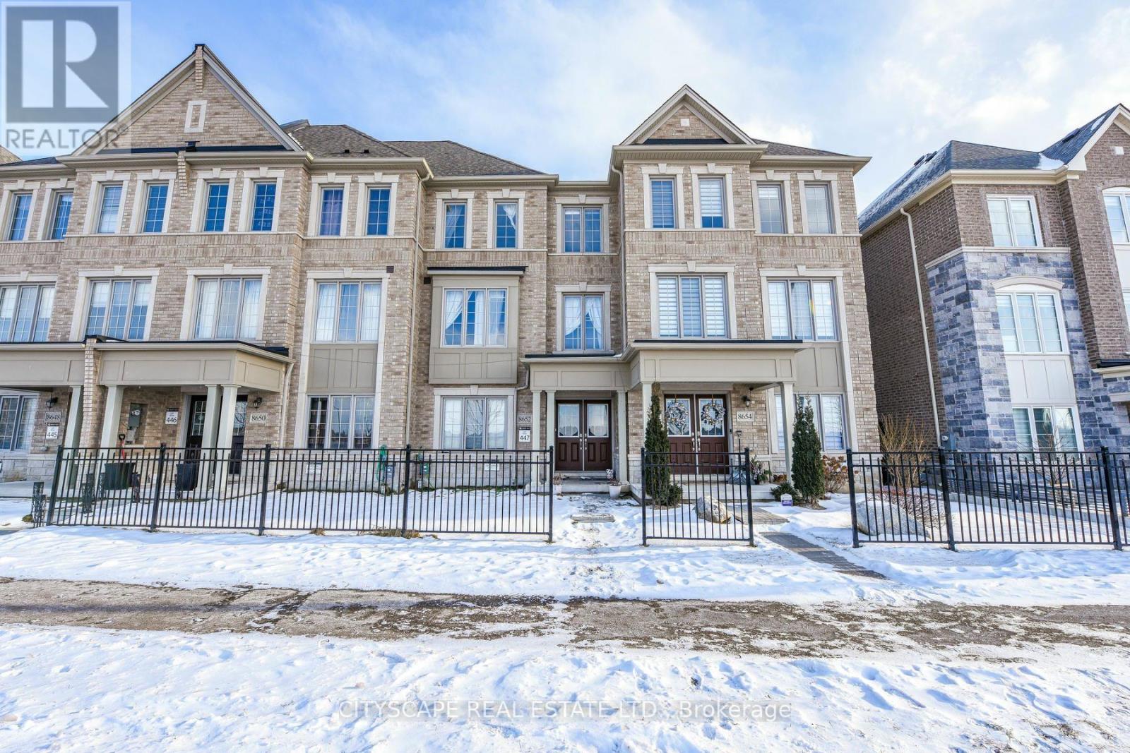 8652 Financial Drive, Brampton, Ontario  L6Y 6G5 - Photo 2 - W13538140
