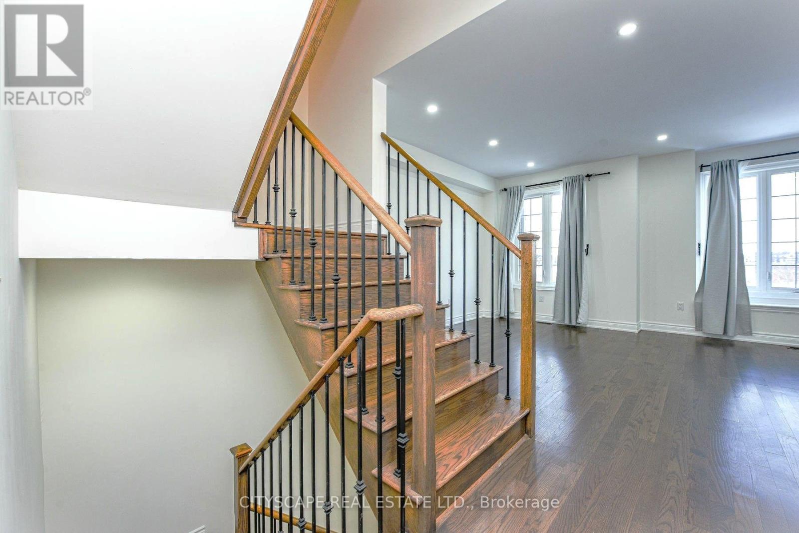 8652 Financial Drive, Brampton, Ontario  L6Y 6G5 - Photo 7 - W13538140