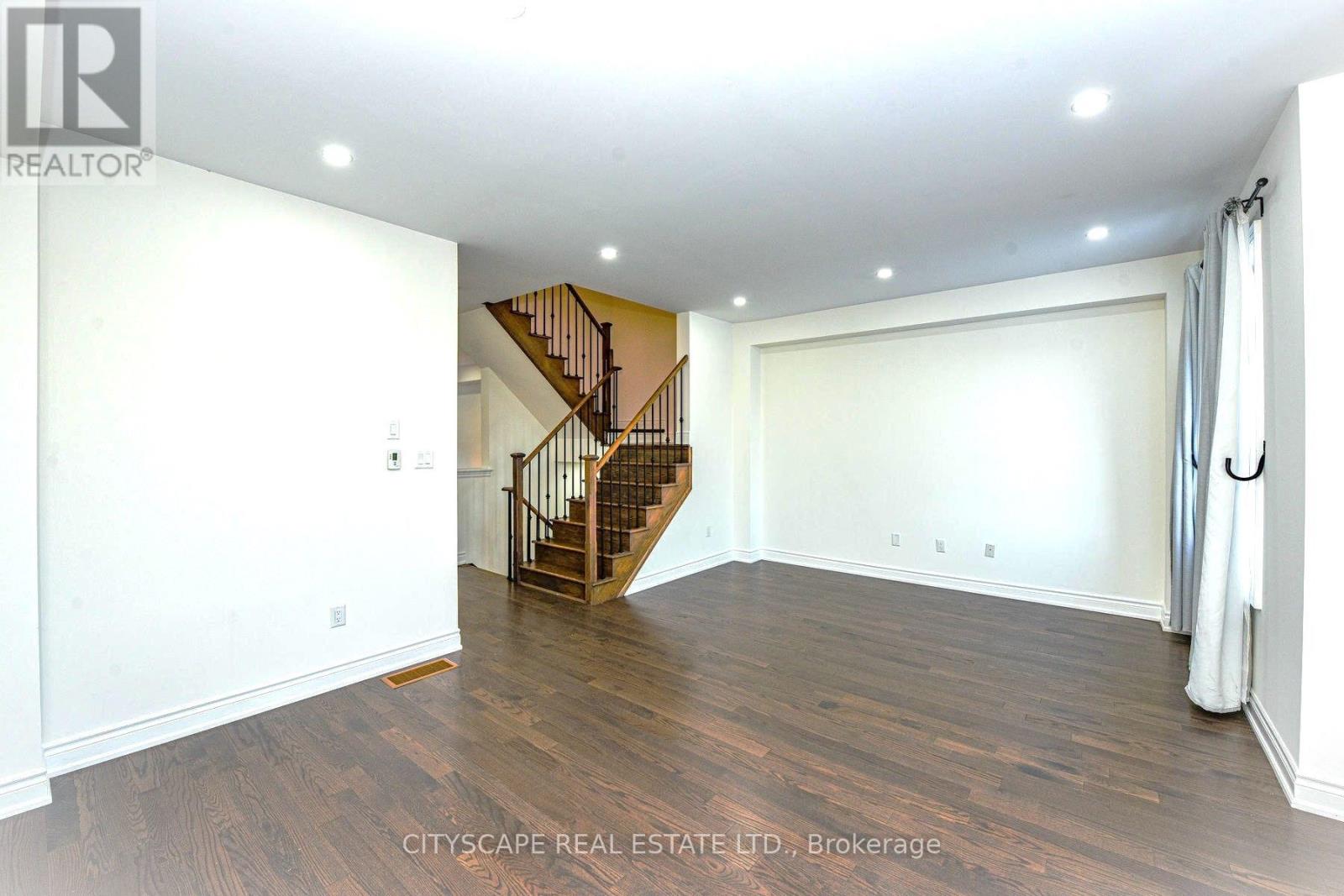 8652 Financial Drive, Brampton, Ontario  L6Y 6G5 - Photo 9 - W13538140