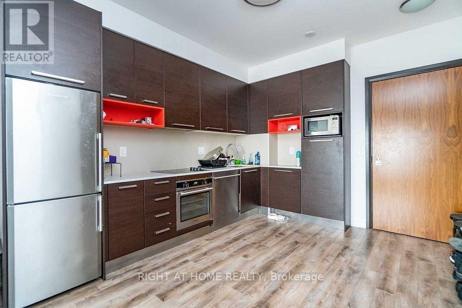 1304 - 36 Park Lawn Road, Toronto, Ontario  M8V 0E5 - Photo 3 - W13538204