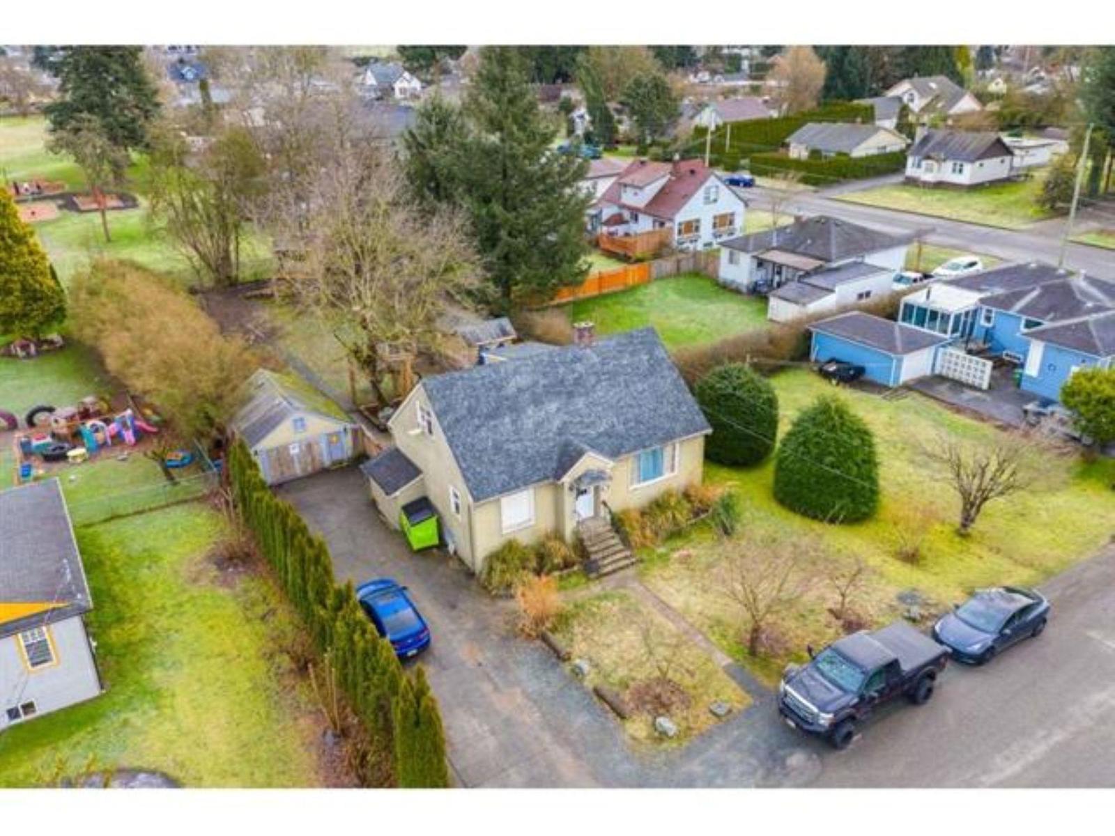 9754 OAK STREET|Chilliwack Proper East
