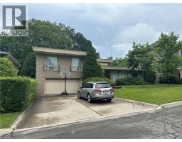 11 WILMONT Court, Hamilton, Ontario