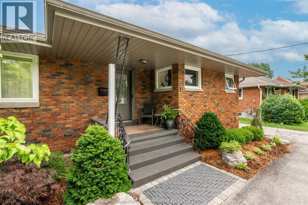 431 Victoria Avenue, Chatham, Ontario  N7L 3B2 - Photo 2 - 26016299