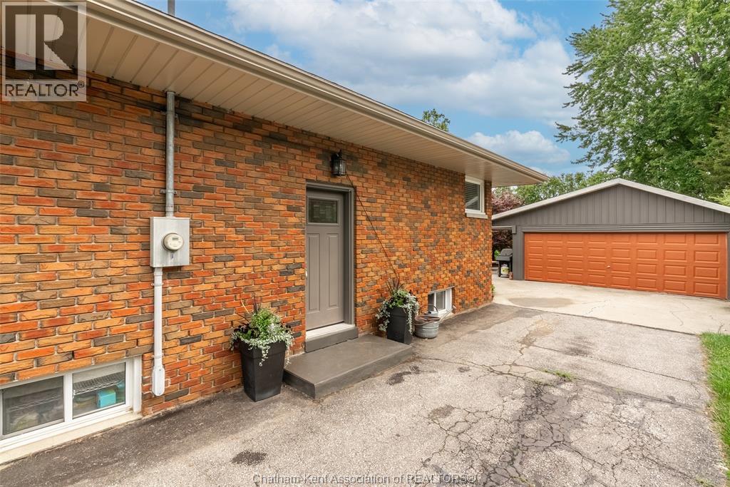 431 Victoria Avenue, Chatham, Ontario  N7L 3B2 - Photo 3 - 26016299