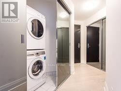 1010 - 1080 Bay Street, Toronto, Ontario  M5S 0A5 - Photo 17 - C13538330