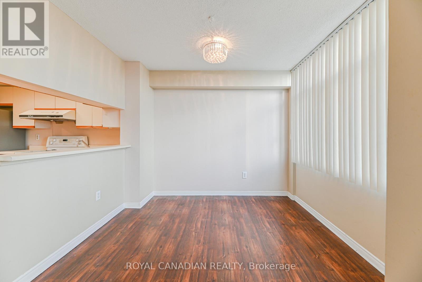 703 - 88 Alton Towers Circle, Toronto, Ontario  M1V 5C5 - Photo 13 - E13538338