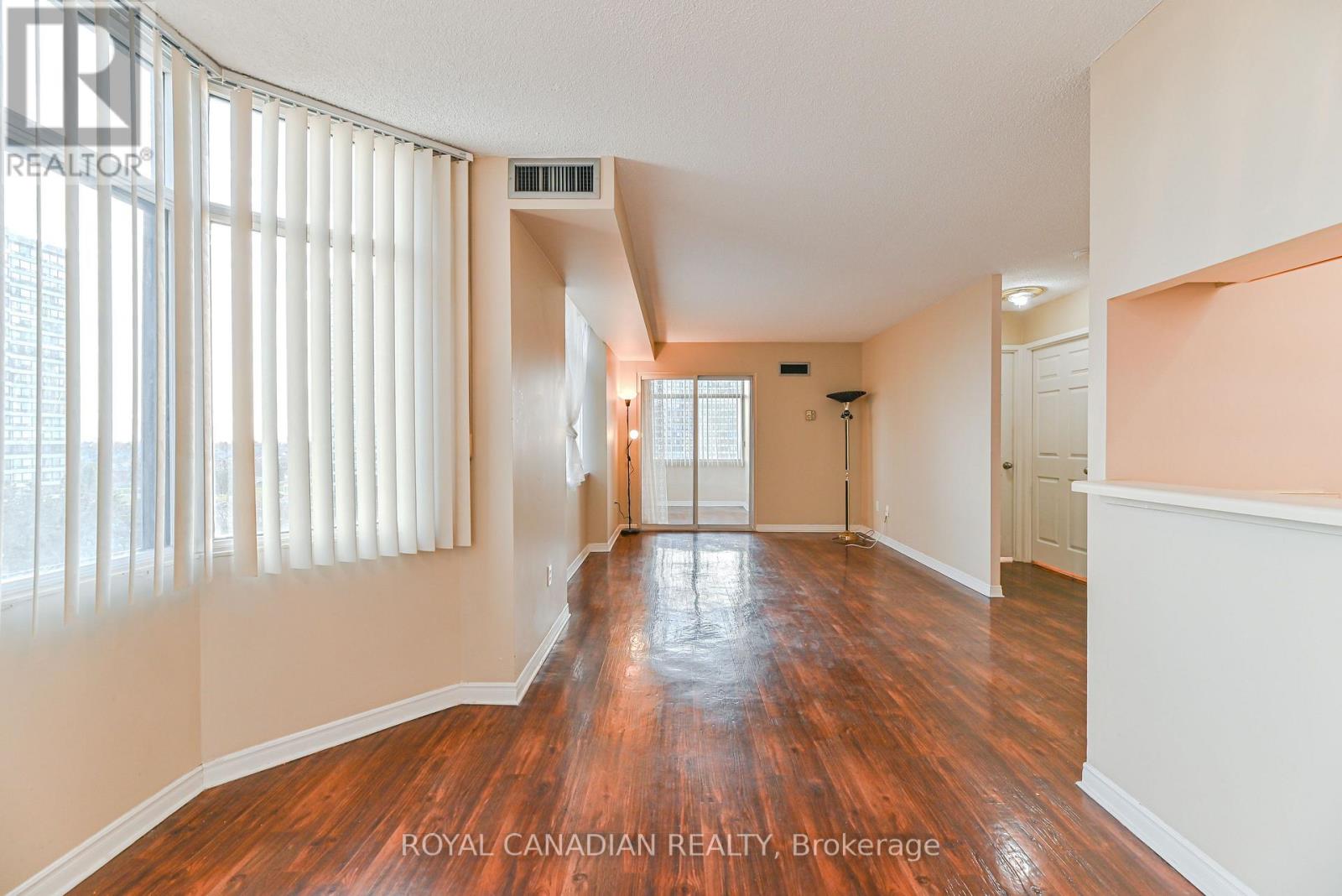 703 - 88 Alton Towers Circle, Toronto, Ontario  M1V 5C5 - Photo 15 - E13538338