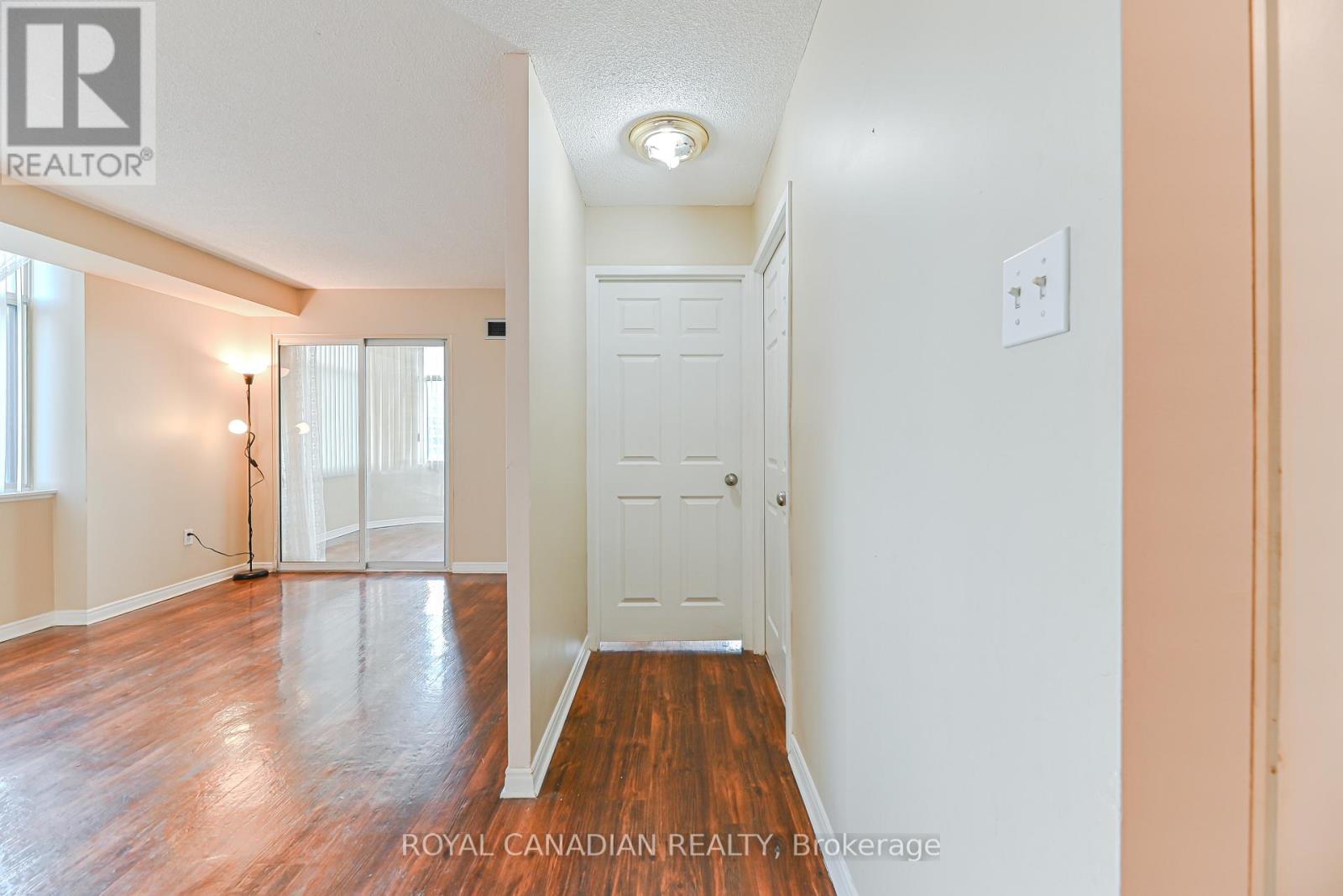 703 - 88 Alton Towers Circle, Toronto, Ontario  M1V 5C5 - Photo 16 - E13538338