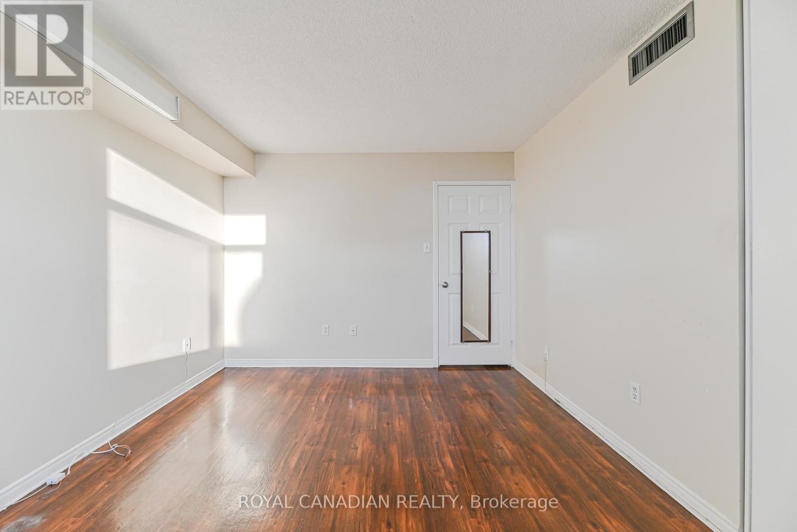 703 - 88 Alton Towers Circle, Toronto, Ontario  M1V 5C5 - Photo 22 - E13538338