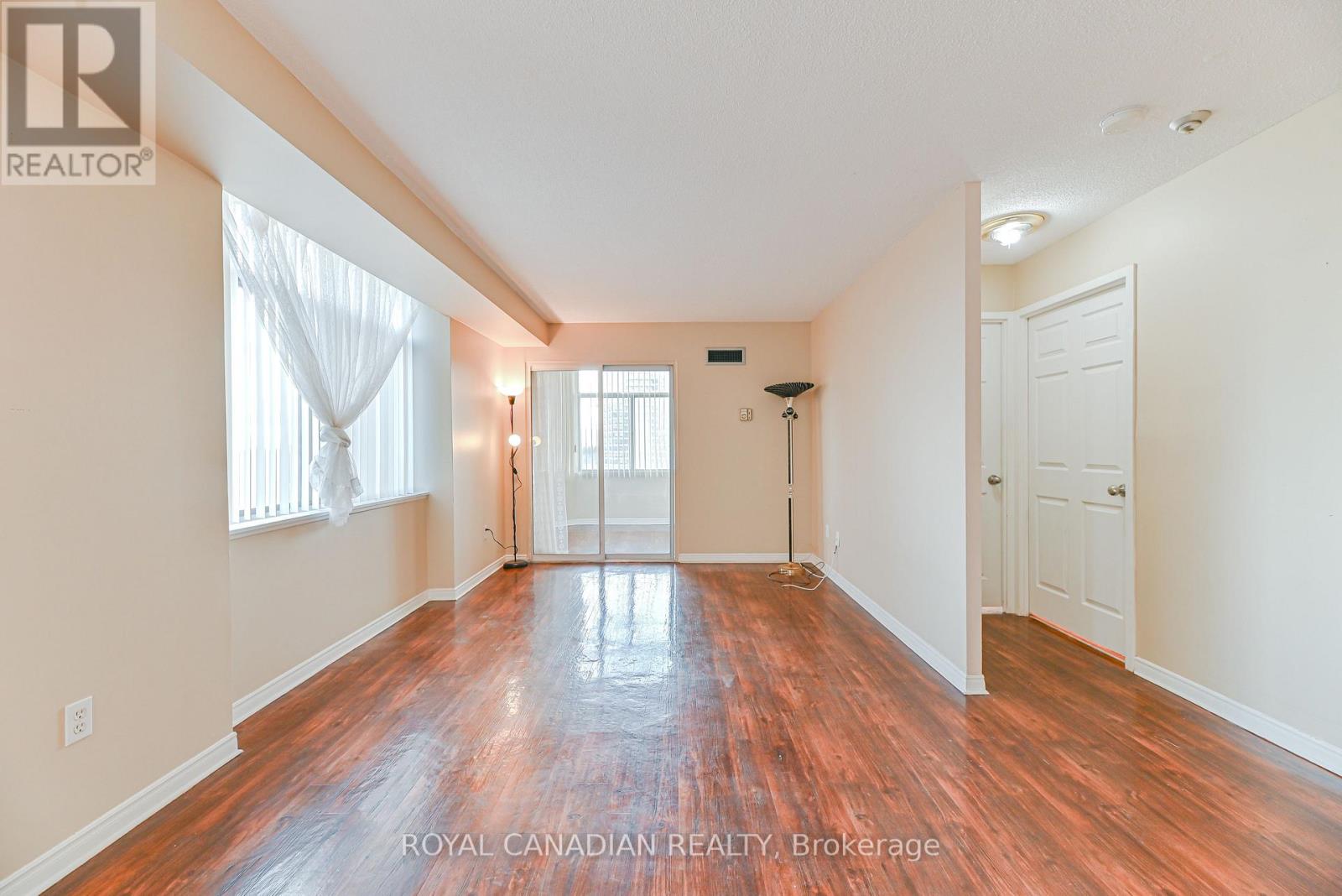 703 - 88 Alton Towers Circle, Toronto, Ontario  M1V 5C5 - Photo 8 - E13538338
