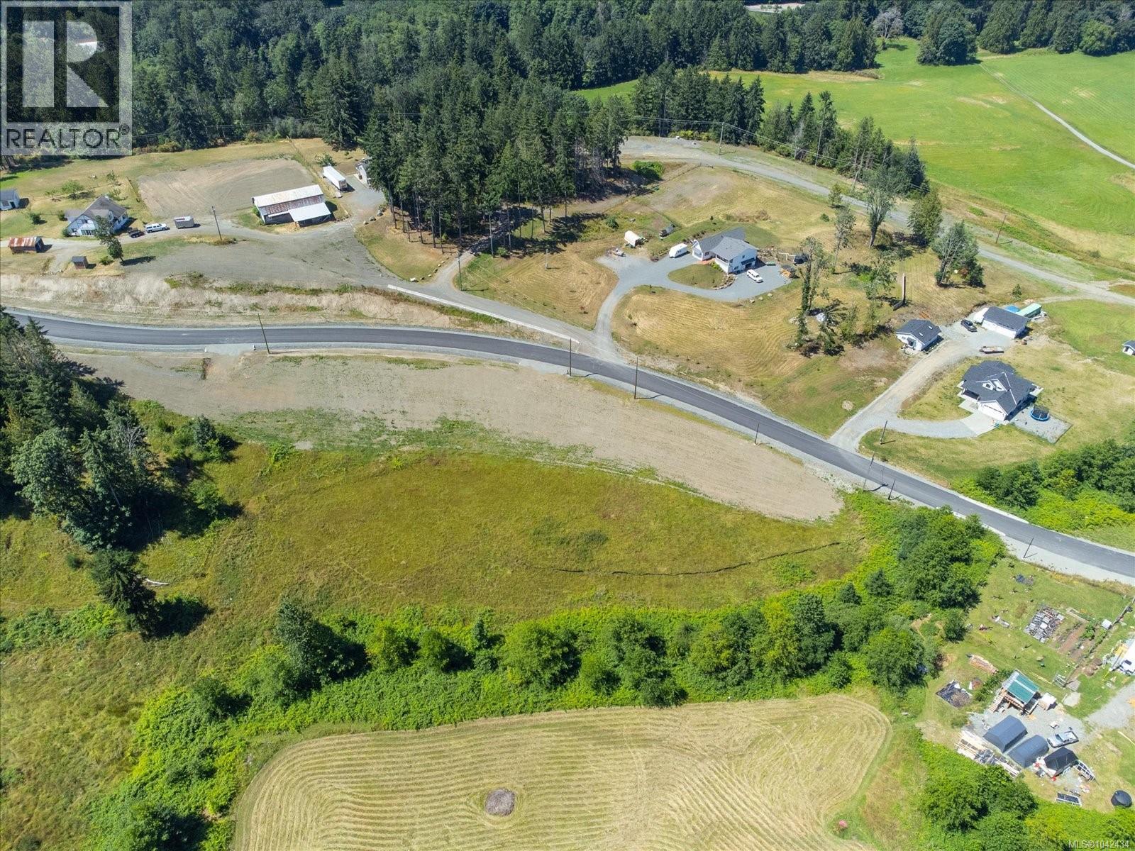 LOT 4 Lazy Susan Dr