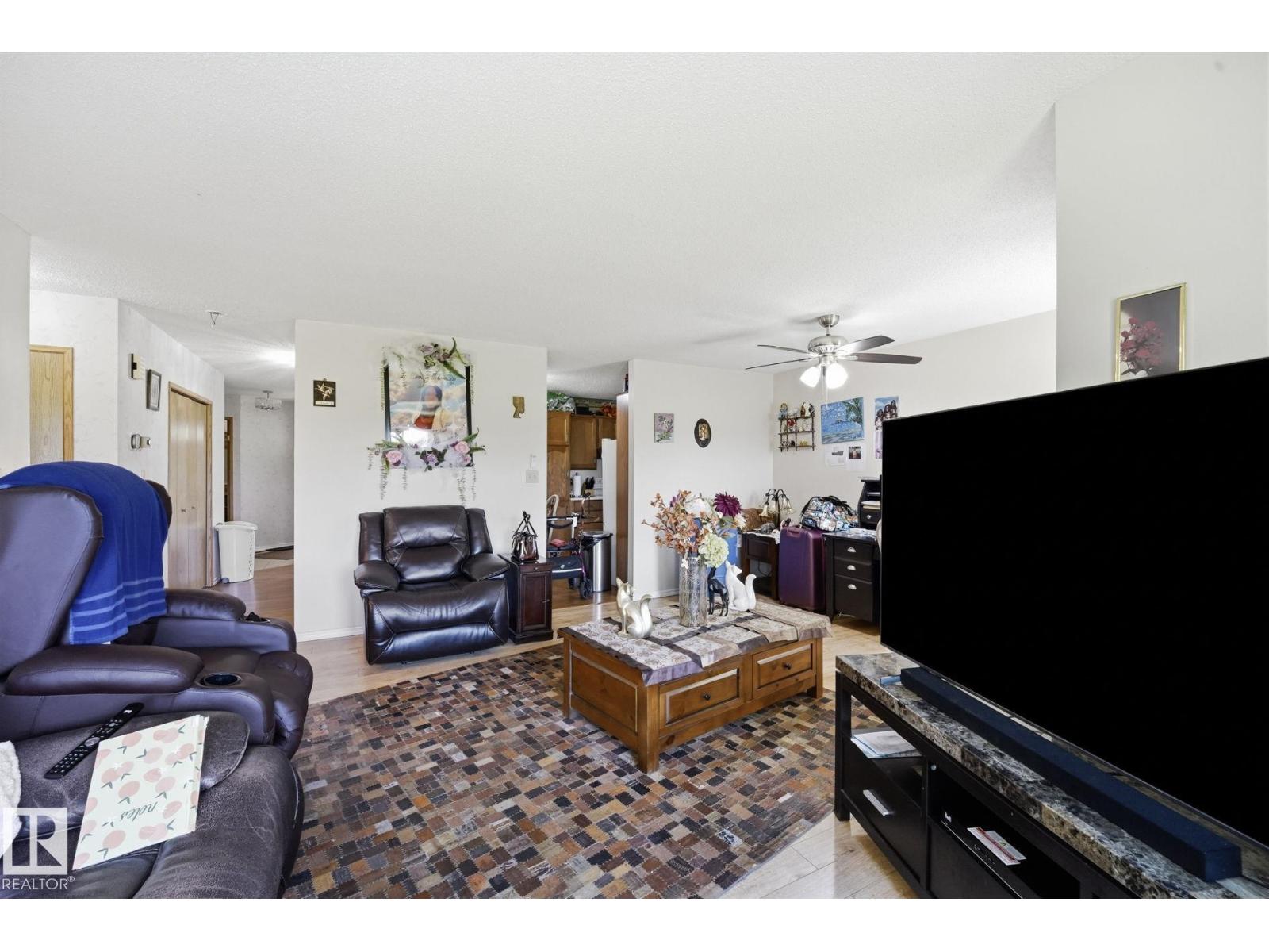 10840 25 Av NW, Edmonton, Alberta T5J 6N5 - Photo 9 - E4497630