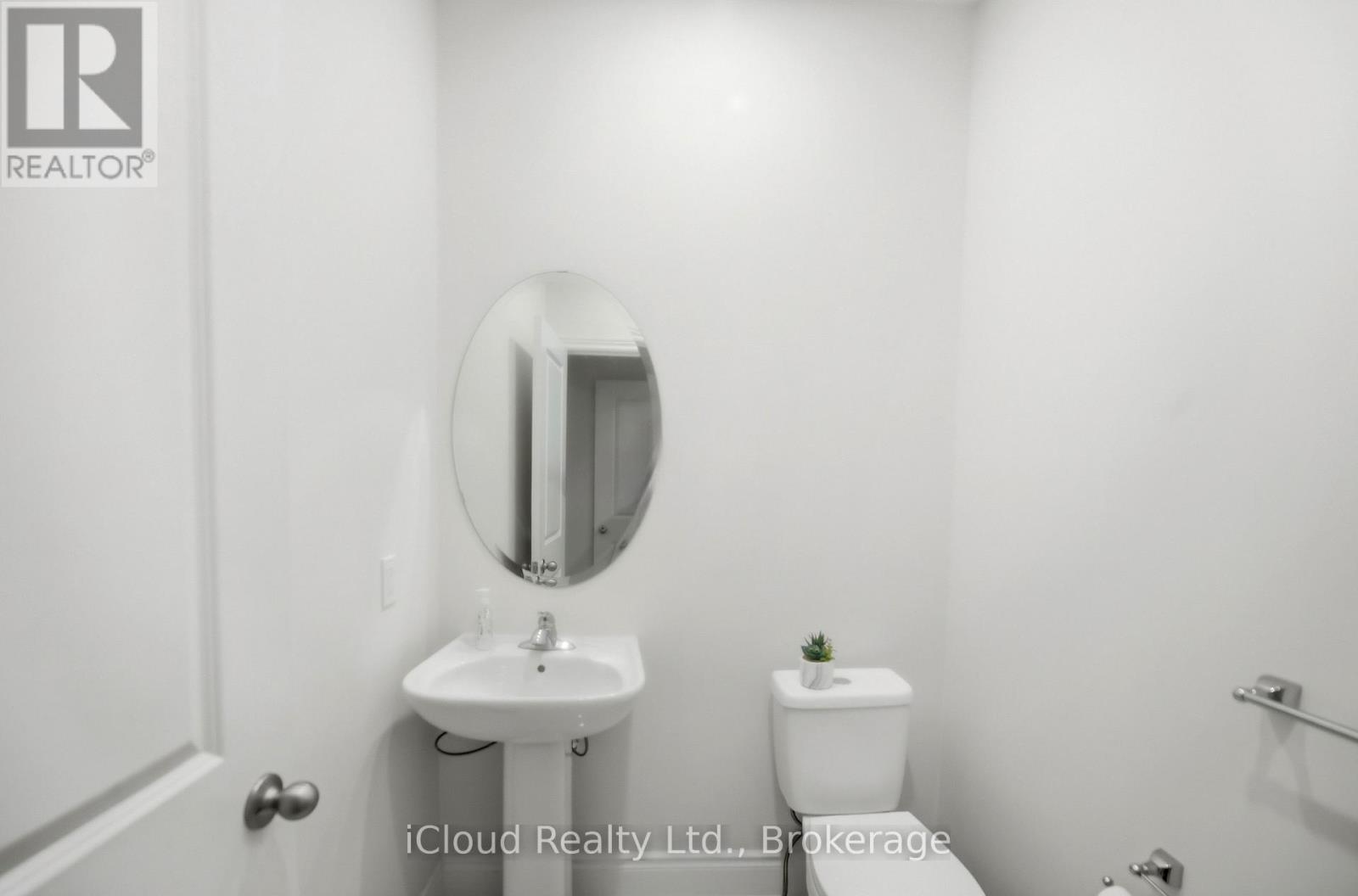 5 Leith Drive, Bradford West Gwillimbury, Ontario  L3Z 0G5 - Photo 16 - N13538216