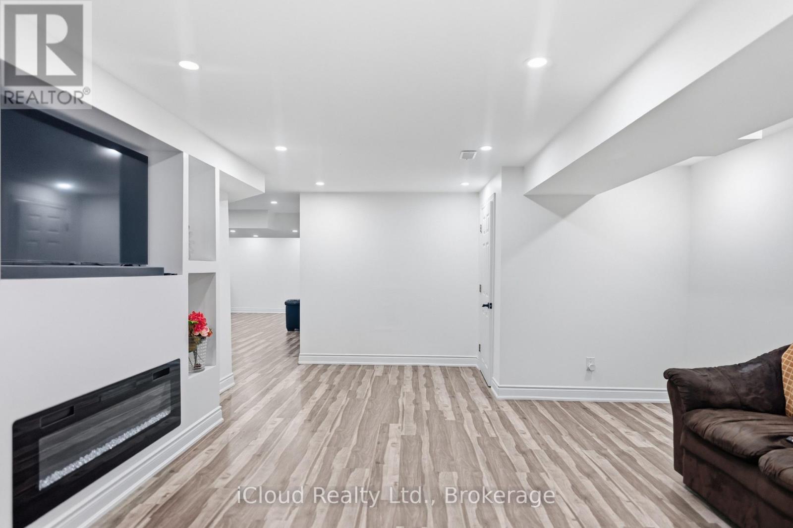5 Leith Drive, Bradford West Gwillimbury, Ontario  L3Z 0G5 - Photo 40 - N13538216