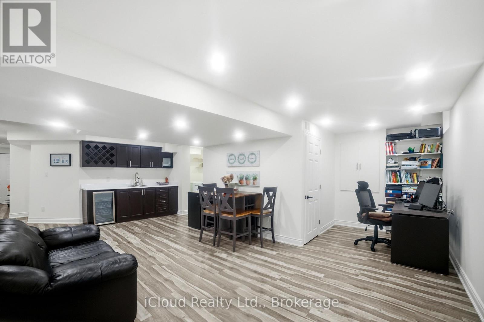 5 Leith Drive, Bradford West Gwillimbury, Ontario  L3Z 0G5 - Photo 38 - N13538216