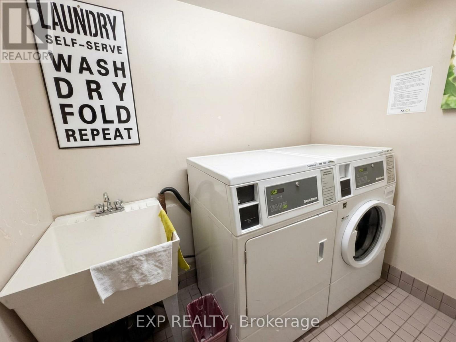406 - 1100 Caven Street, Mississauga, Ontario  L5G 4N3 - Photo 21 - W13538348