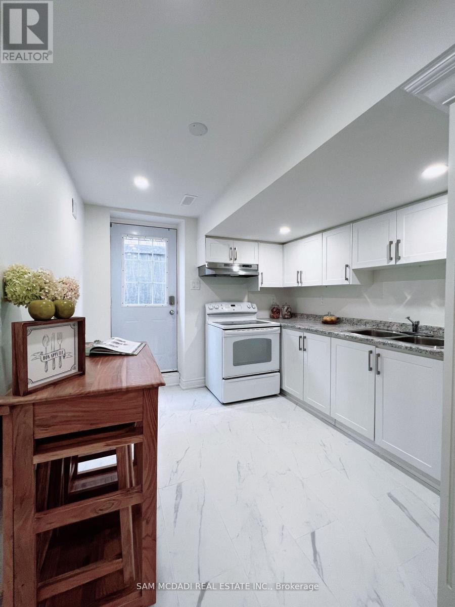 565 INDIAN SUMMER (BASEMENT) TRAIL, Mississauga, Ontario