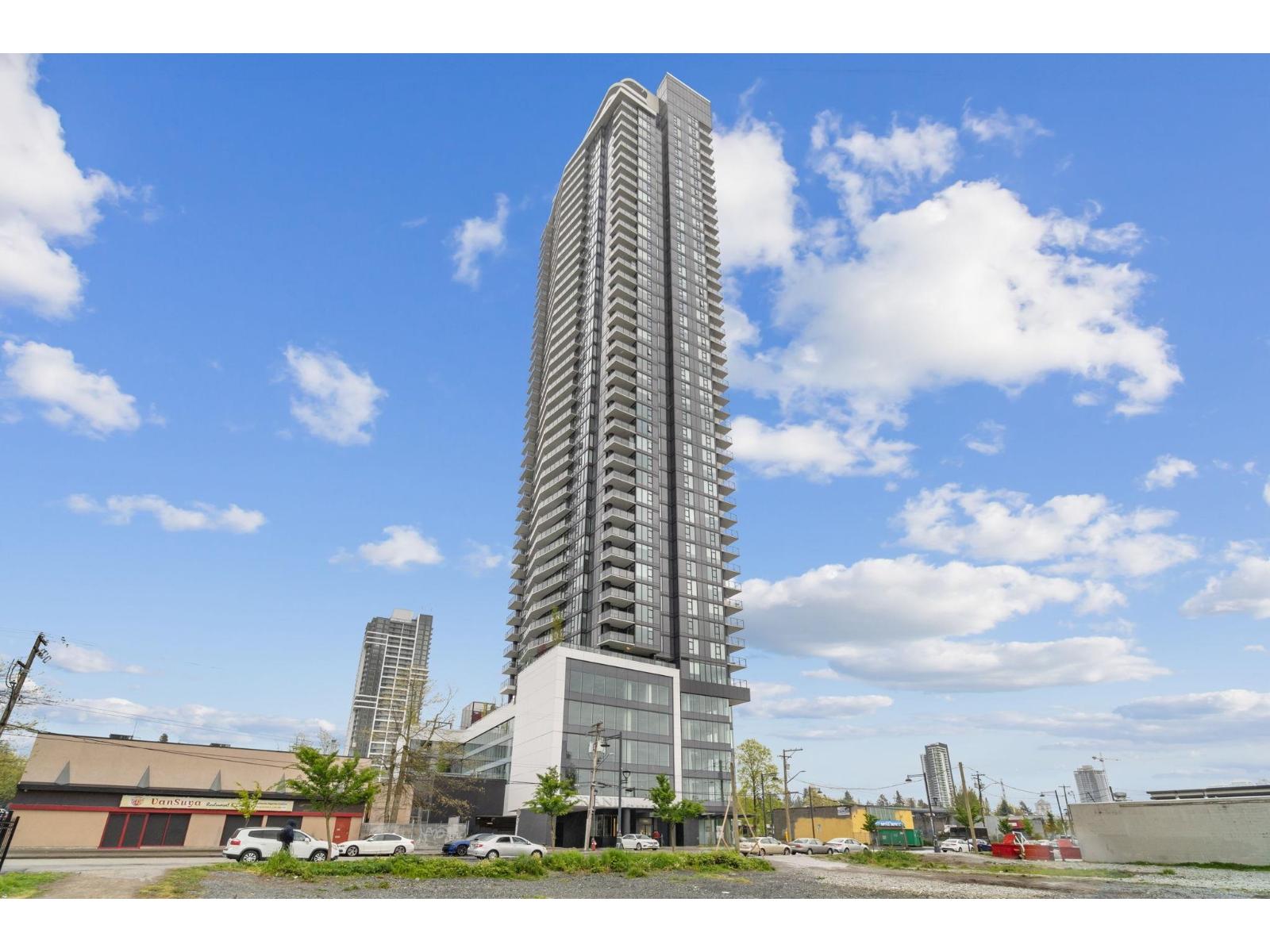 2302 10750 135A STREET, surrey, British Columbia