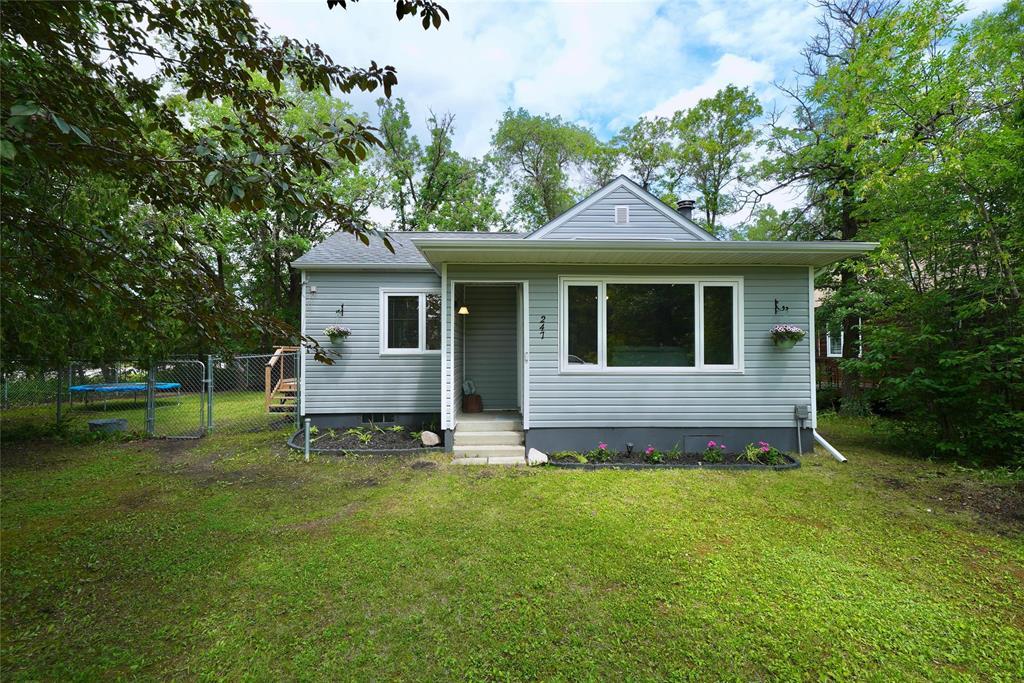 247 2nd Avenue, Winnipeg Beach, Manitoba