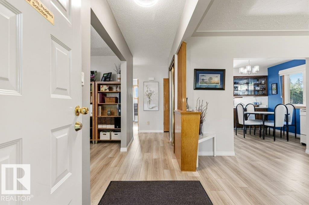 10235 74 St NW, Edmonton, Alberta  T6A 2Y2 - Photo 5 - E4497637
