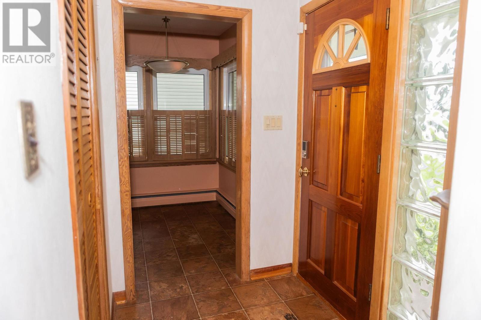 9 Paladin Ave, Sault Ste. Marie, Ontario P6B 3P7 - Photo 3 - SM261668