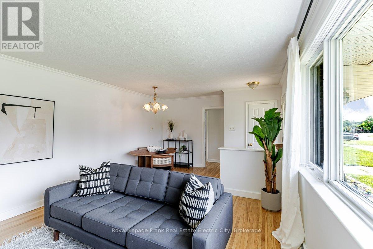 638 Crawford Drive, Peterborough, Ontario  K9J 3W7 - Photo 11 - X13532344