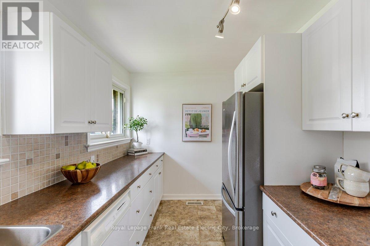 638 Crawford Drive, Peterborough, Ontario  K9J 3W7 - Photo 16 - X13532344