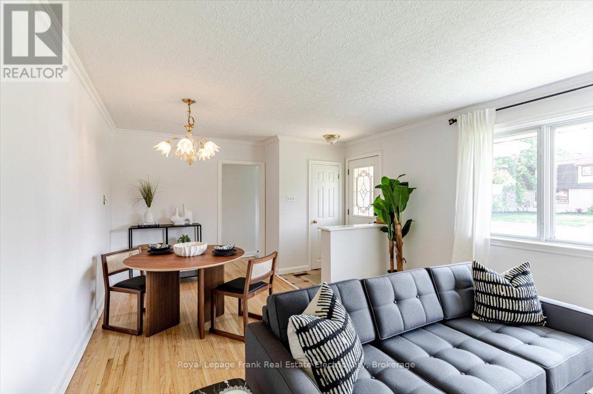 638 Crawford Drive, Peterborough, Ontario  K9J 3W7 - Photo 5 - X13532344