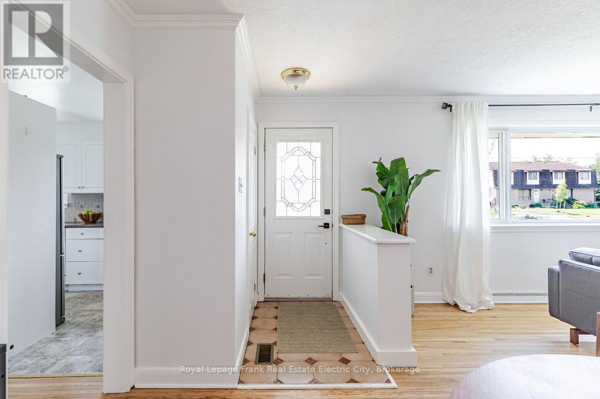 638 Crawford Drive, Peterborough, Ontario  K9J 3W7 - Photo 7 - X13532344