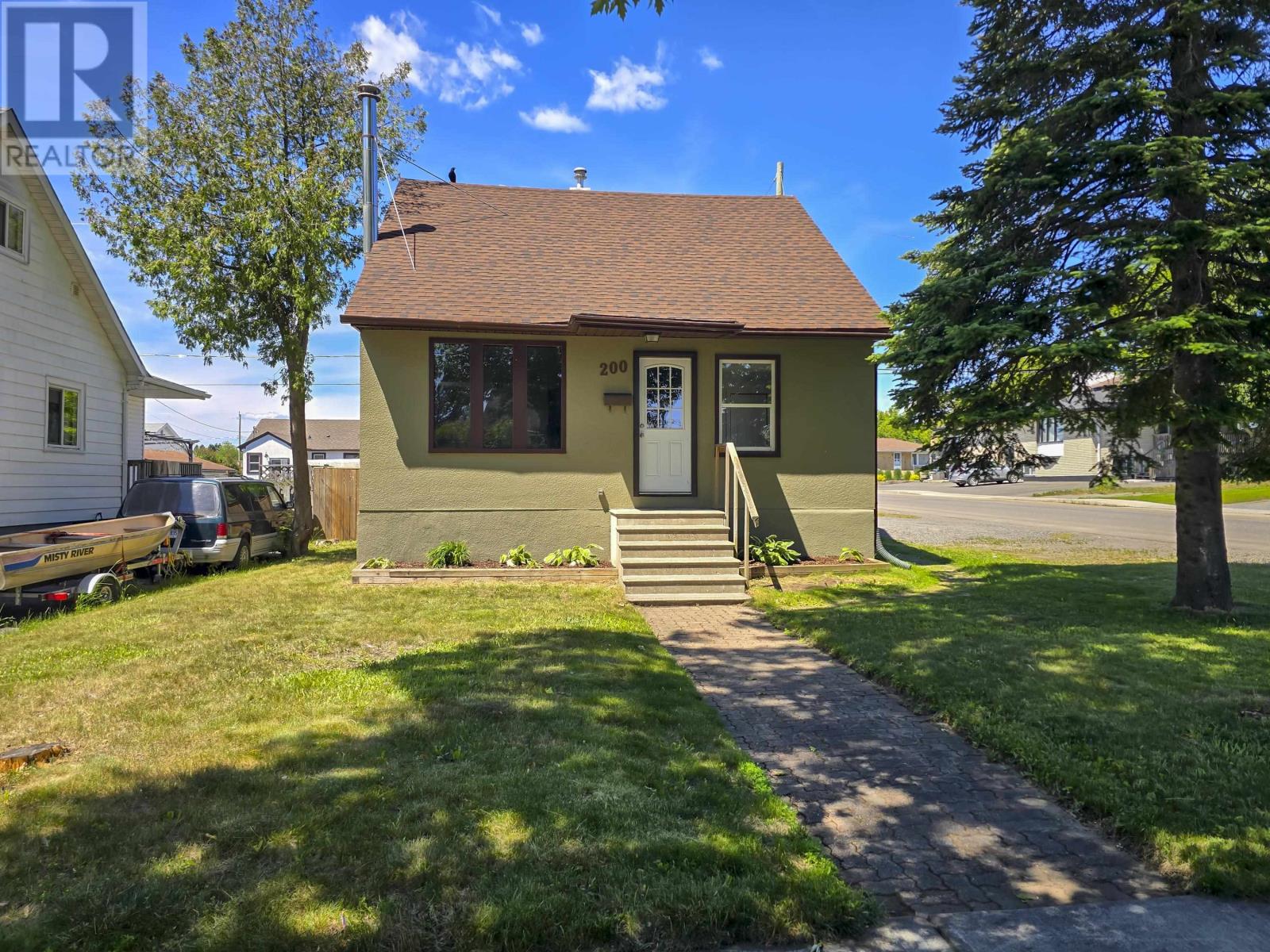 200 Kenogami St S, Thunder Bay, Ontario  P7B 4S3 - Photo 1 - TB2601858