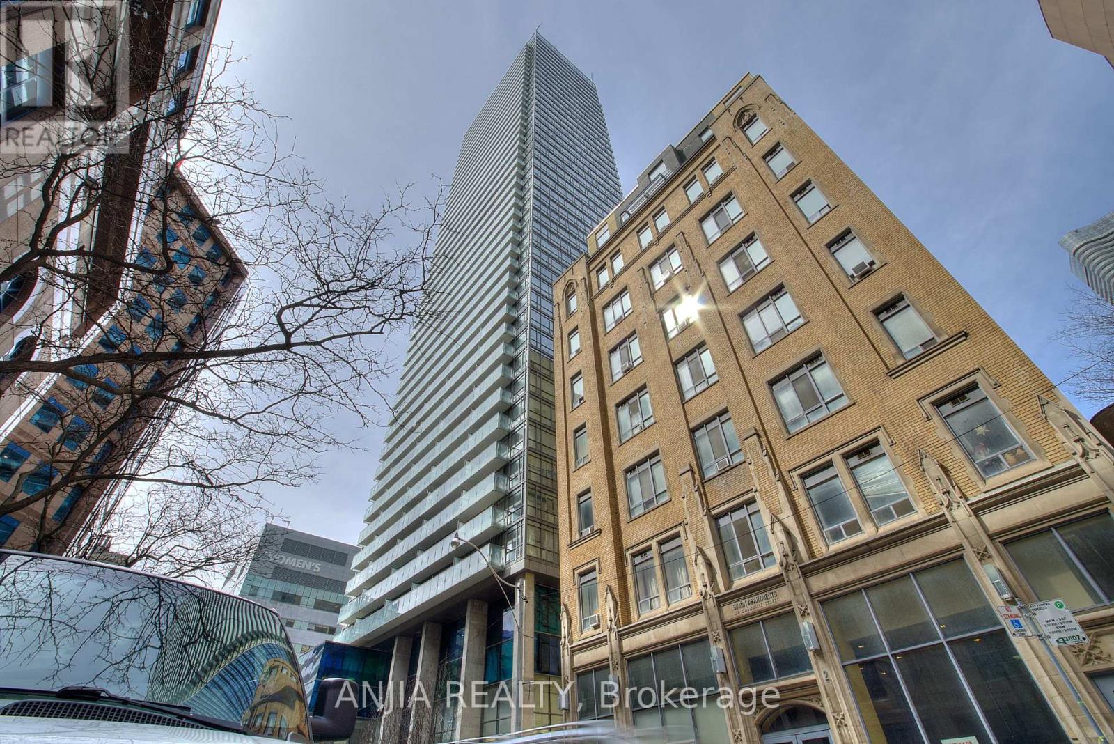 3104 - 38 Grenville Street, Toronto, Ontario  M4Y 1A5 - Photo 2 - C13498724