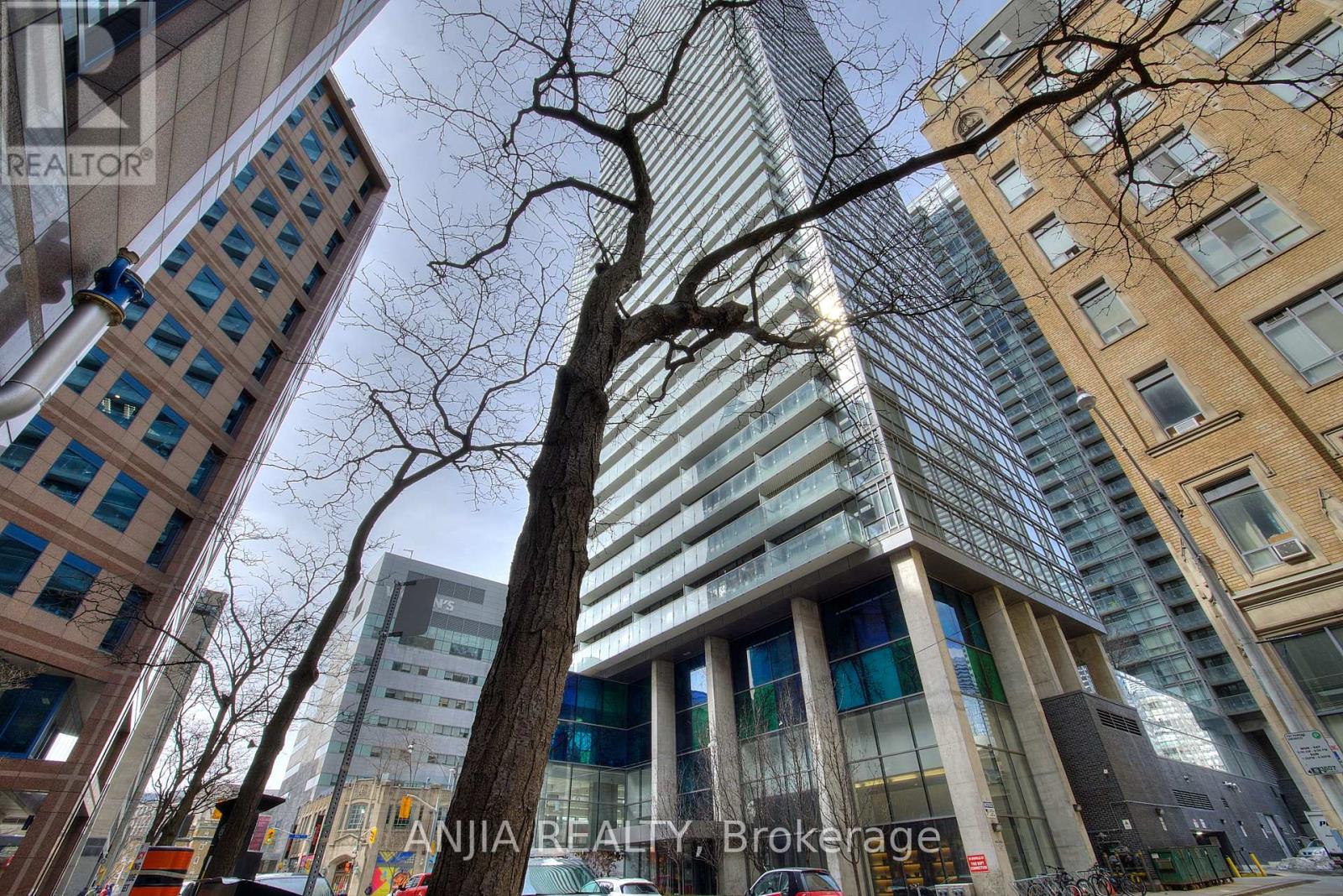 3104 - 38 Grenville Street, Toronto, Ontario  M4Y 1A5 - Photo 3 - C13498724