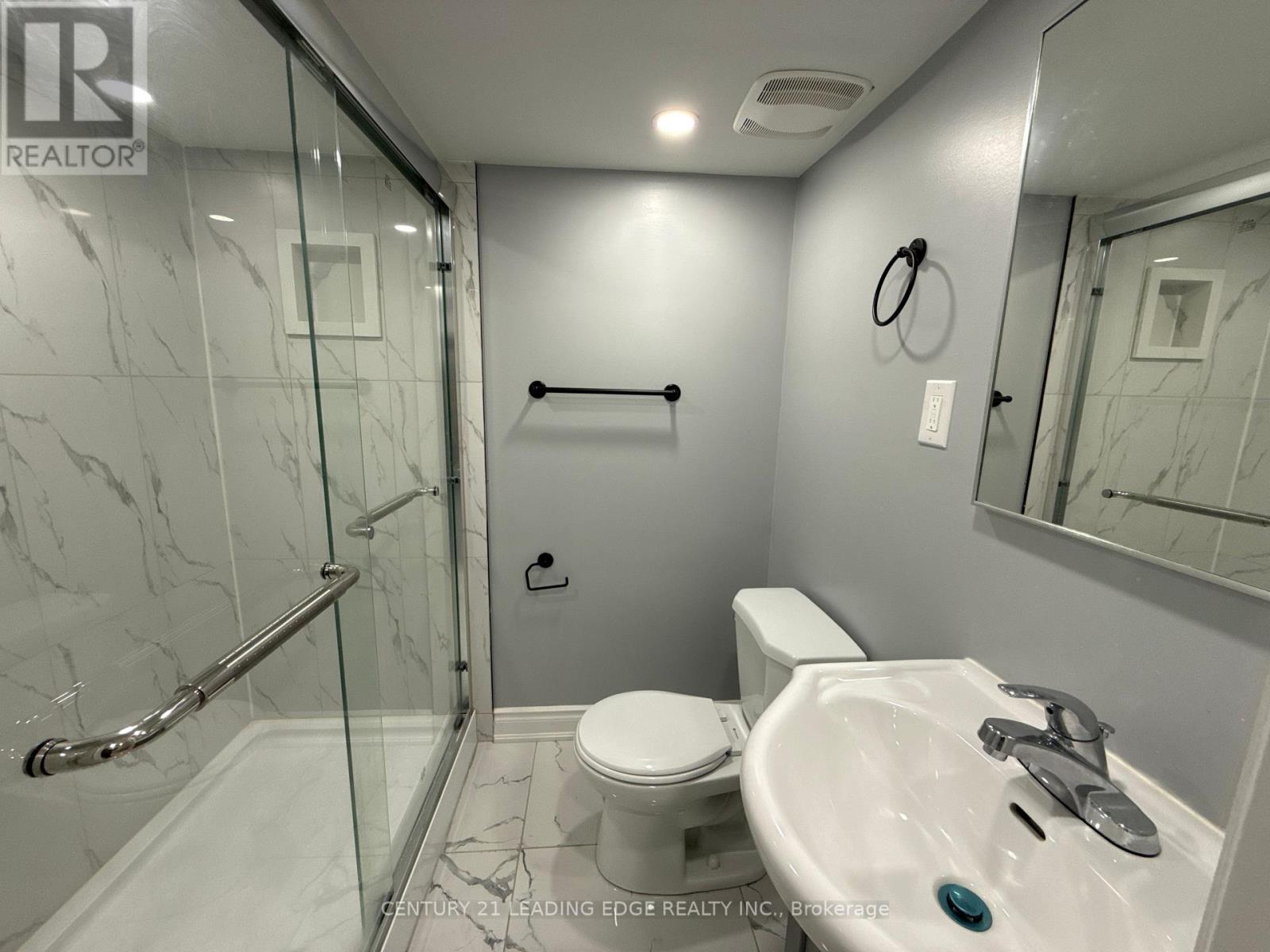 Lower - 11 Northern Breeze Crescent, Whitby, Ontario  L1R 0P4 - Photo 12 - E13522886