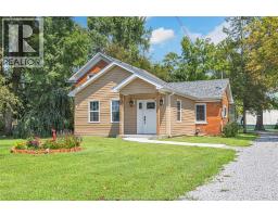 458 COUNTY RD 34 West, Kingsville, Ontario
