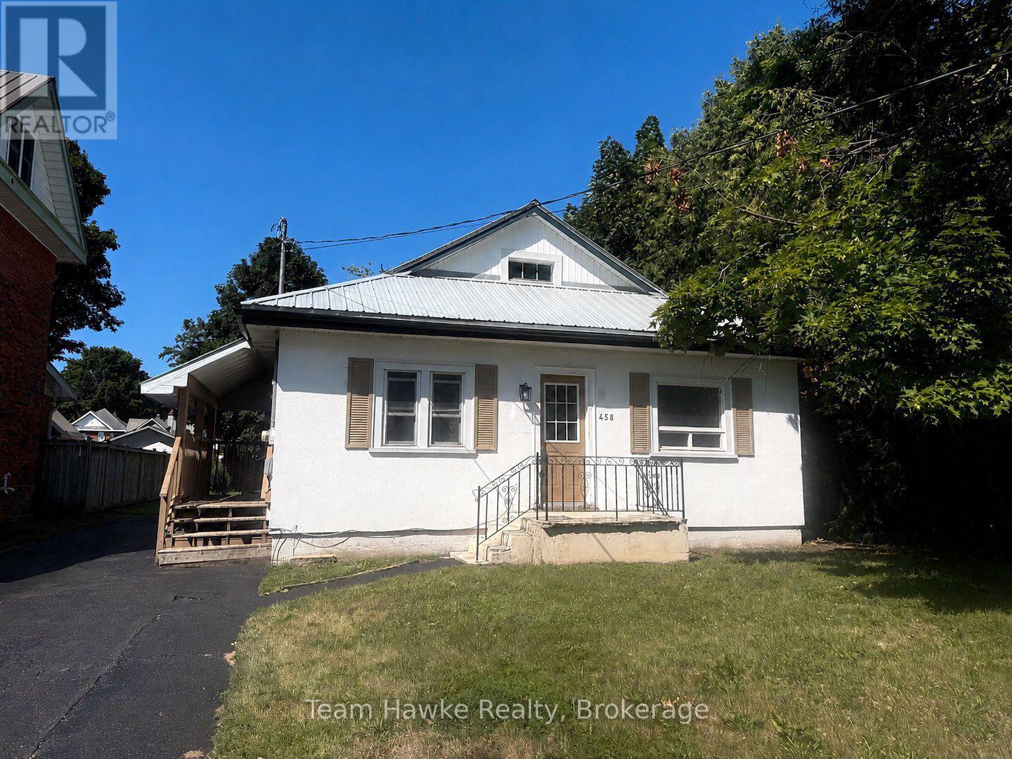 458 RUSSELL STREET, midland, Ontario