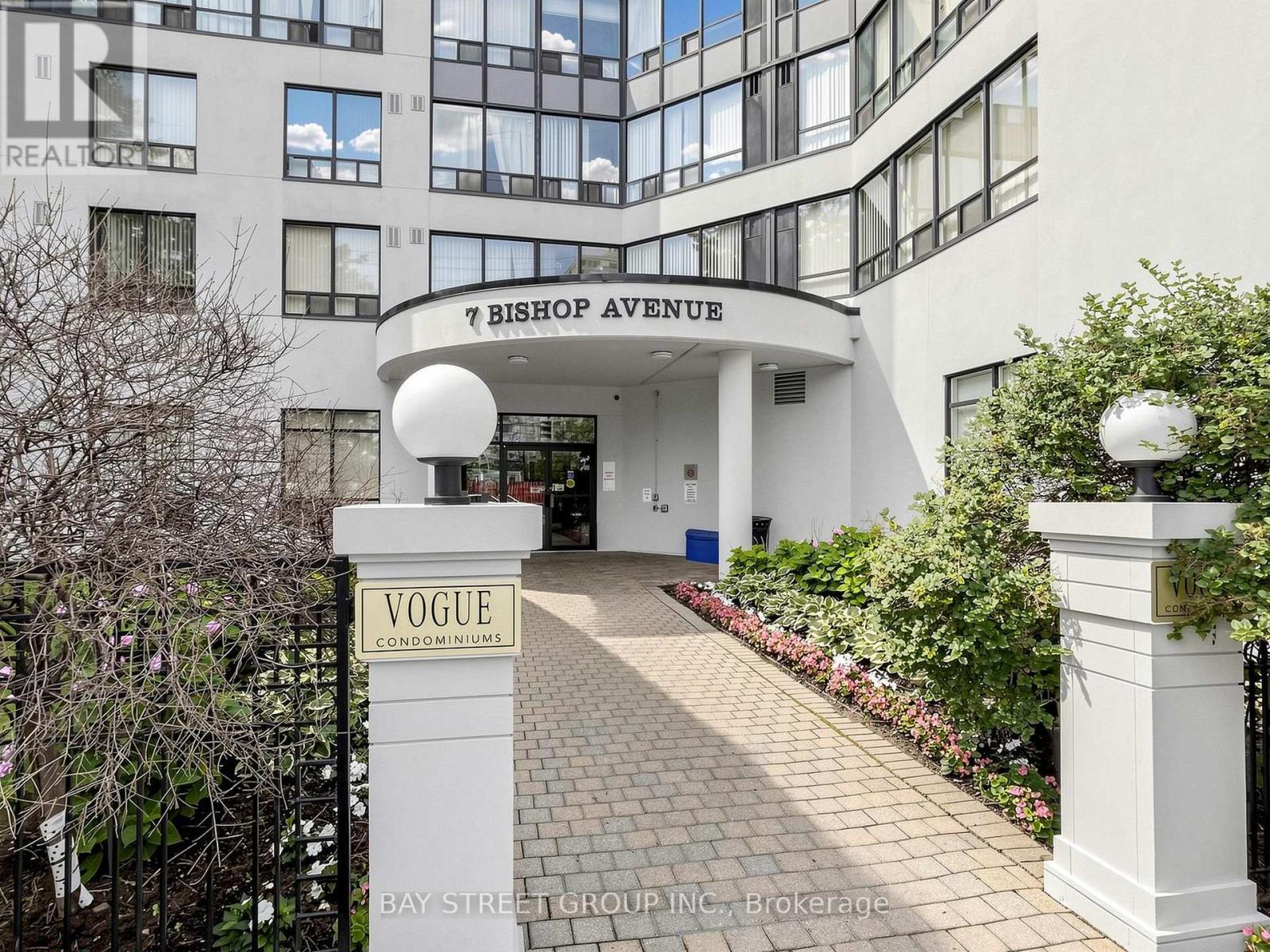 1416 - 7 Bishop Avenue, Toronto, Ontario  M2M 4J4 - Photo 2 - C13538566