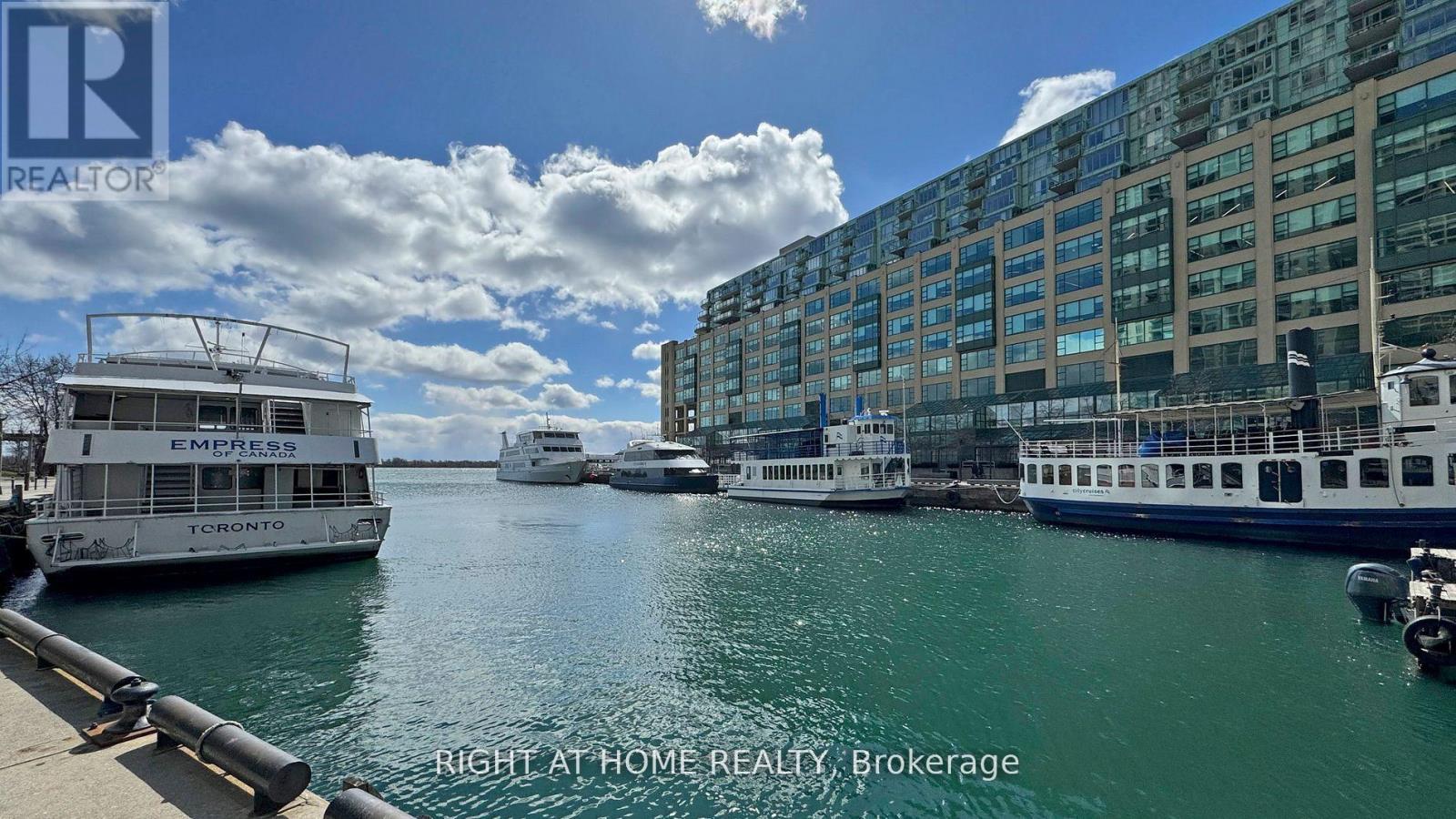 2205 - 99 Harbour Square, Toronto, Ontario  M5J 2H2 - Photo 10 - C13538632