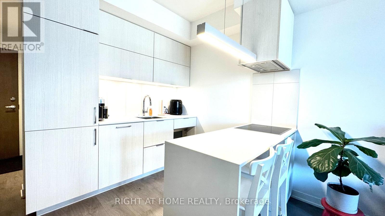 404 - 20 Richardson Street, Toronto, Ontario  M5A 4J9 - Photo 3 - C13538660