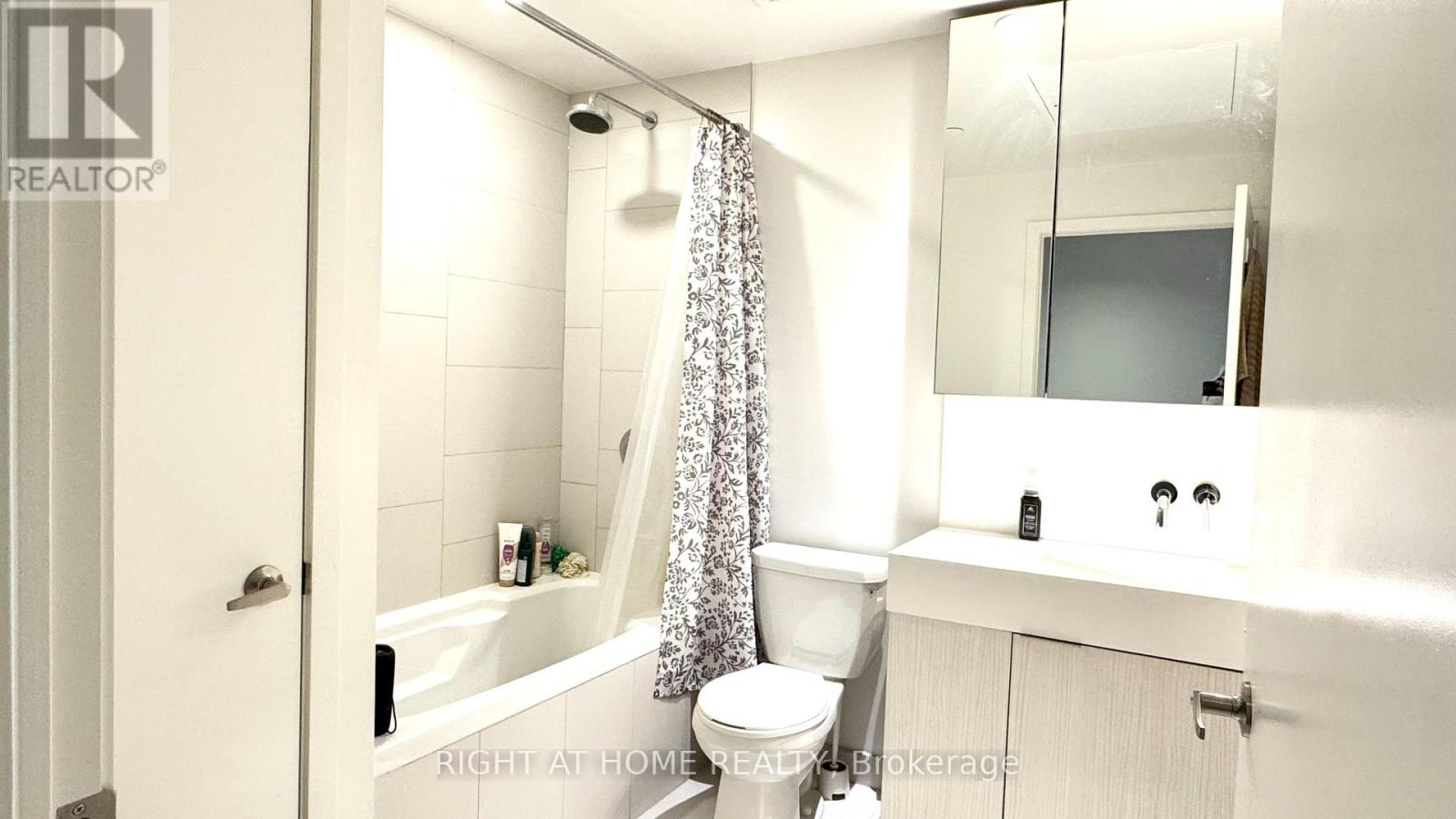 404 - 20 Richardson Street, Toronto, Ontario  M5A 4J9 - Photo 9 - C13538660