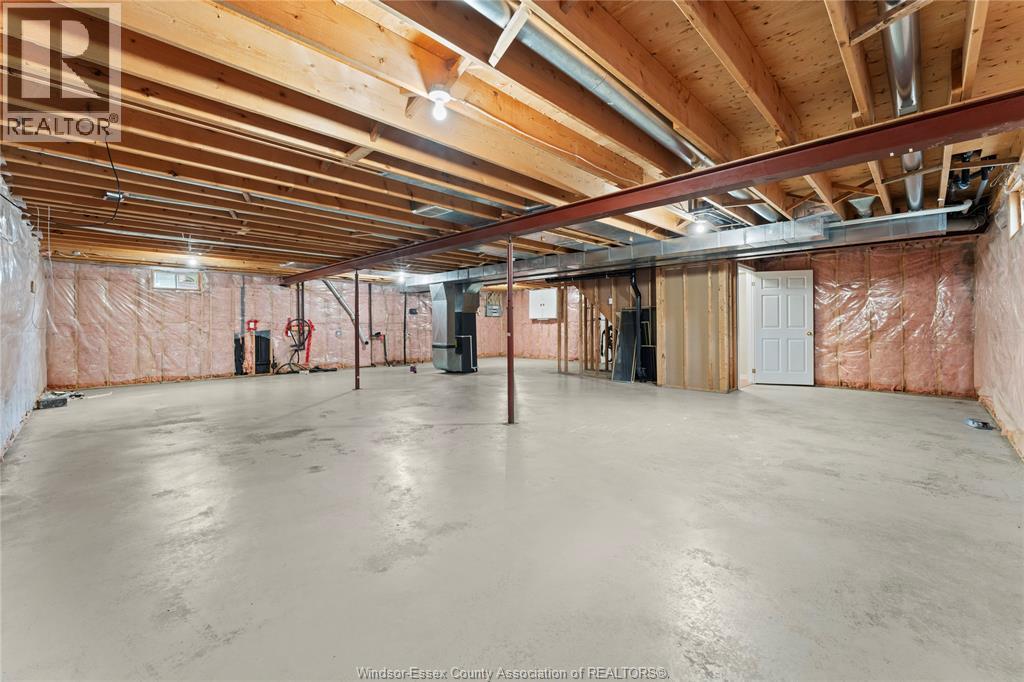 660 Caruso, Windsor, Ontario N9G 2M6 - Photo 30 - 26016381