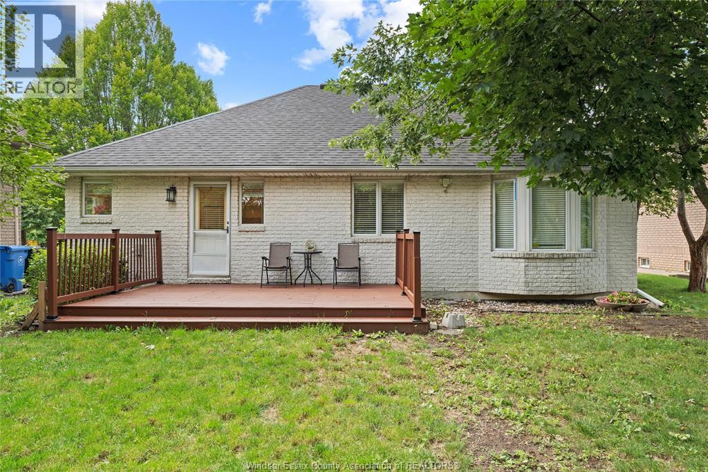 660 Caruso, Windsor, Ontario N9G 2M6 - Photo 34 - 26016381
