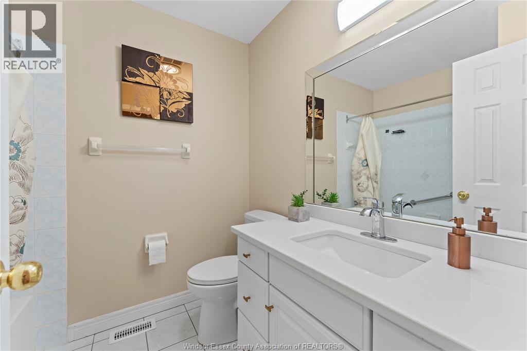 660 Caruso, Windsor, Ontario N9G 2M6 - Photo 23 - 26016381