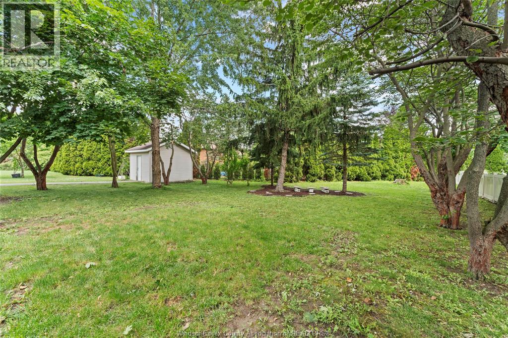660 Caruso, Windsor, Ontario N9G 2M6 - Photo 37 - 26016381